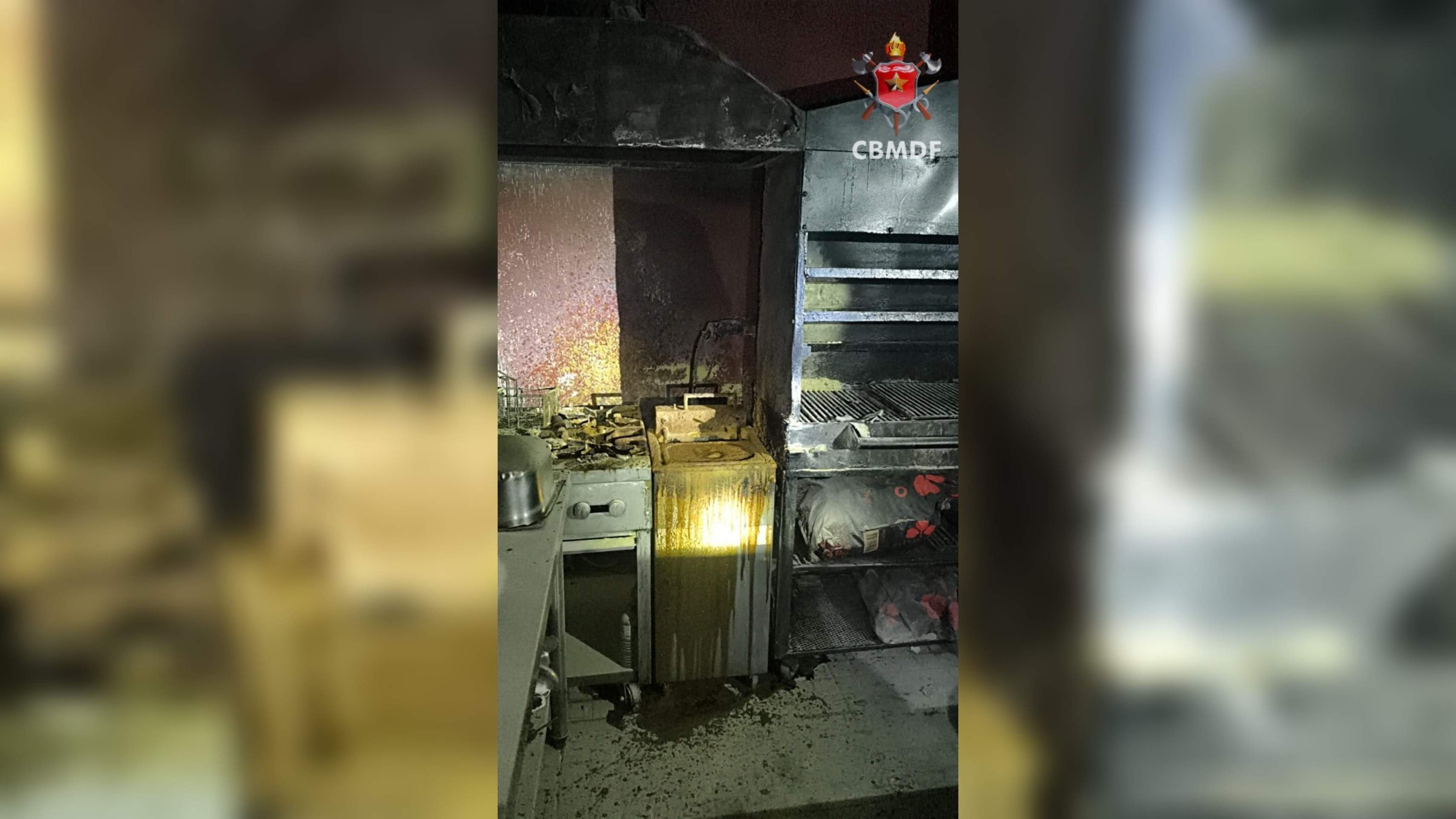 Fritadeira causa incêndio em restaurante na Asa Sul na manha desta terça
