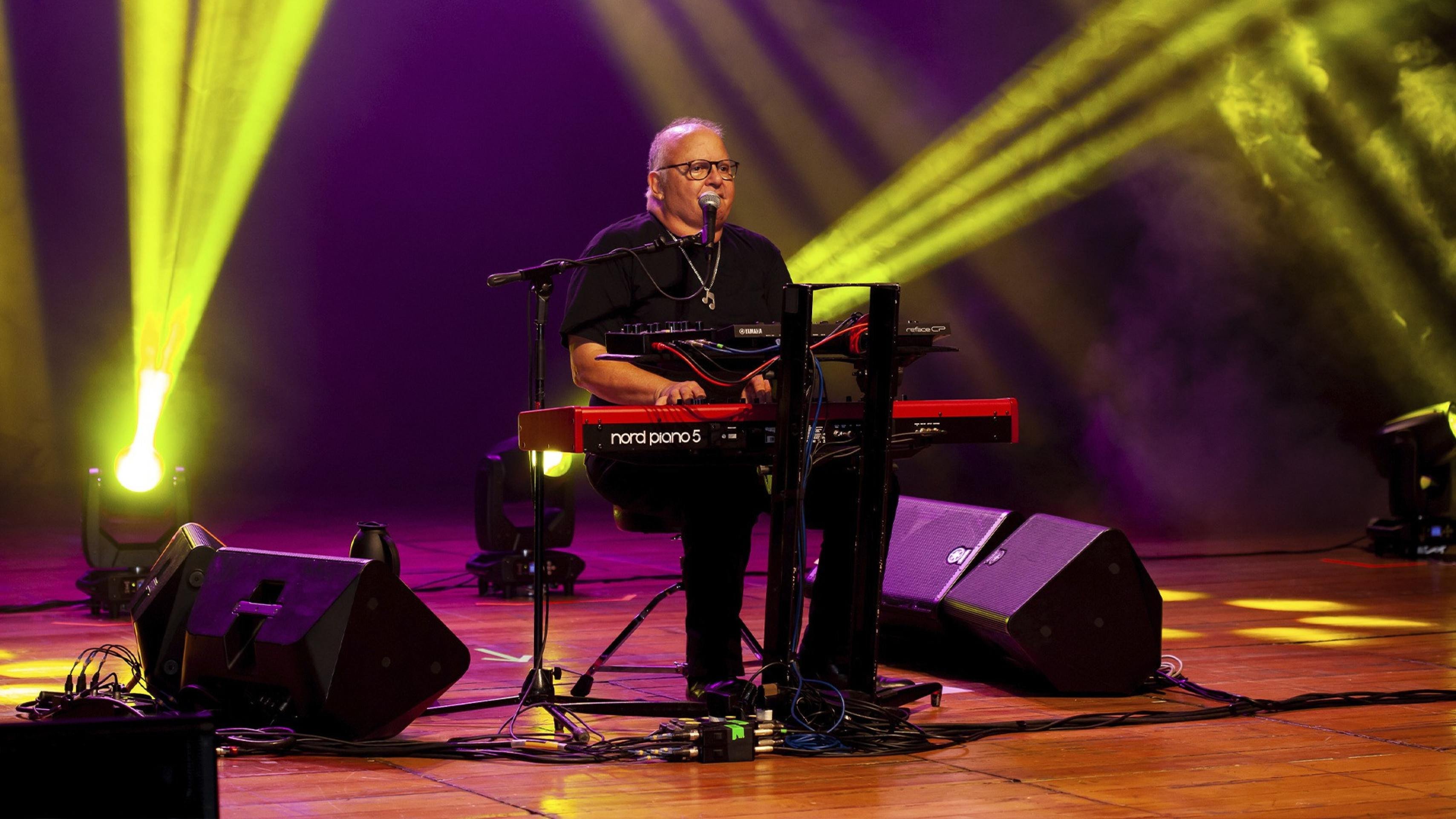 Guilherme Arantes comemora 50 anos de carreira com show em Brasília neste sábado (23/5)