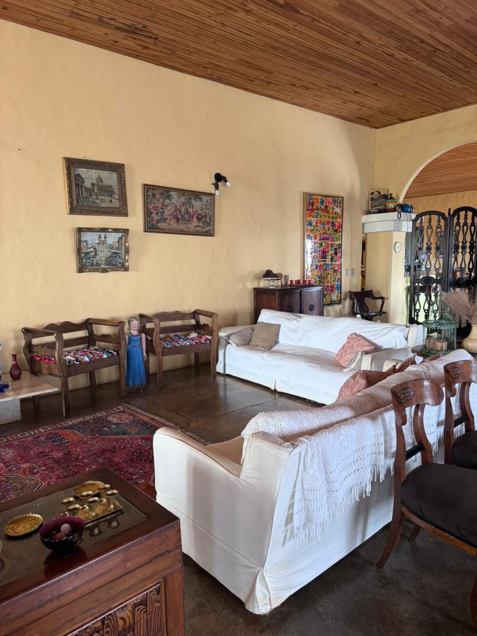 Espa&ccedil;os de conviv&ecirc;ncia da Villa dos Pireneus 