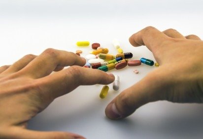 Para até 30% dos pacientes de depressão, os sintomas não melhoram com medicamentos tradicionais. Especialistas defendem que há diversos subtipos da doença -  (crédito: PxHere/Divulgação ) -Para até 30% dos pacientes de depressão, os sintomas não melhoram com medicamentos tradicionais. Especialistas defendem que há diversos subtipos da doença -  (crédito: PxHere/Divulgação )