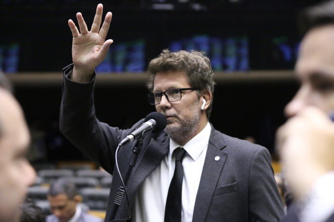 Deputado diz estar em viagem oficial e se dispõe a prestar esclarecimentos ao ministro Dino - (crédito: Kayo Magalhães/Câmara dos Deputados) Deputado diz estar em viagem oficial e se dispõe a prestar esclarecimentos ao ministro Dino - (crédito: Kayo Magalhães/Câmara dos Deputados)