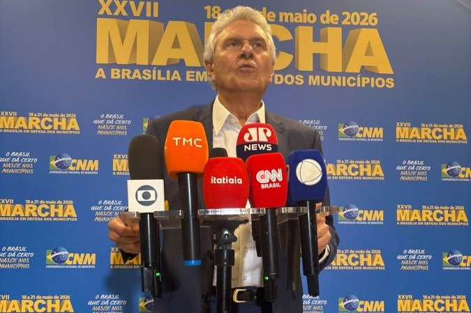 Durante a Marcha dos Prefeitos, em Brasília, o pré-candidato à Presidência Ronaldo Caiado (PSD) defendeu que postulantes ao Planalto tenham Durante a Marcha dos Prefeitos, em Brasília, o pré-candidato à Presidência Ronaldo Caiado (PSD) defendeu que postulantes ao Planalto tenham