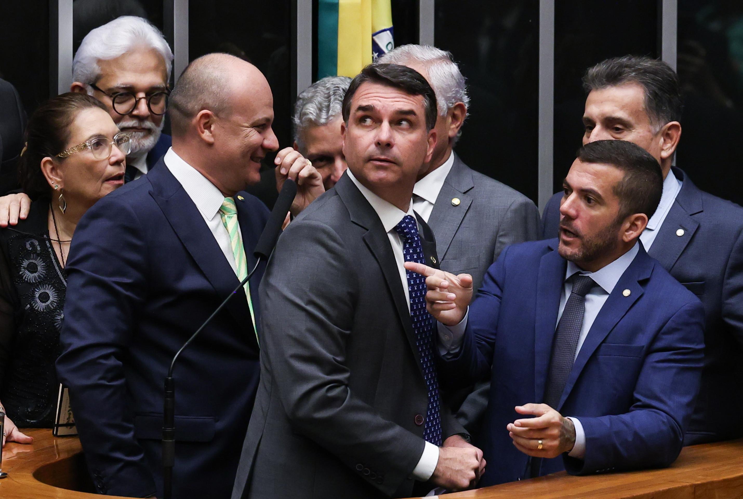 Caso Master: no Congresso, troca de acusações e nada de CPMI
