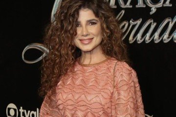 Paula Fernandes confirma romance com comandante bonitão - (crédito: Observatorio dos Famosos) Paula Fernandes confirma romance com comandante bonitão - (crédito: Observatorio dos Famosos)