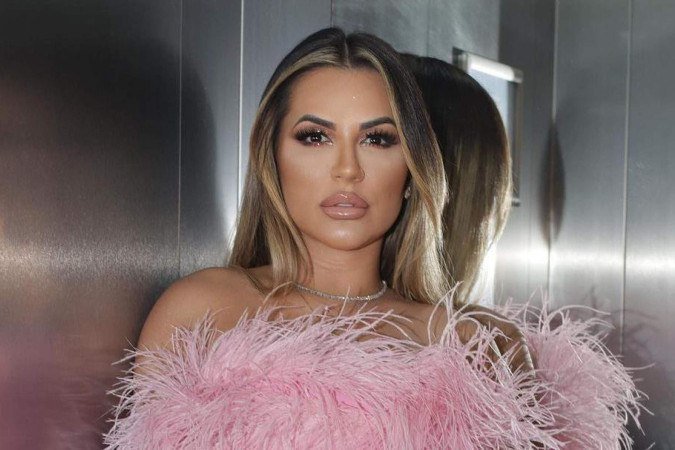 Influenciadora, participante de reality e mais de R$ 65 milhões em imóveis: quem é Deolane Bezerra, presa em operação contra o PCC - (crédito: BBC Geral) Influenciadora, participante de reality e mais de R$ 65 milhões em imóveis: quem é Deolane Bezerra, presa em operação contra o PCC - (crédito: BBC Geral)