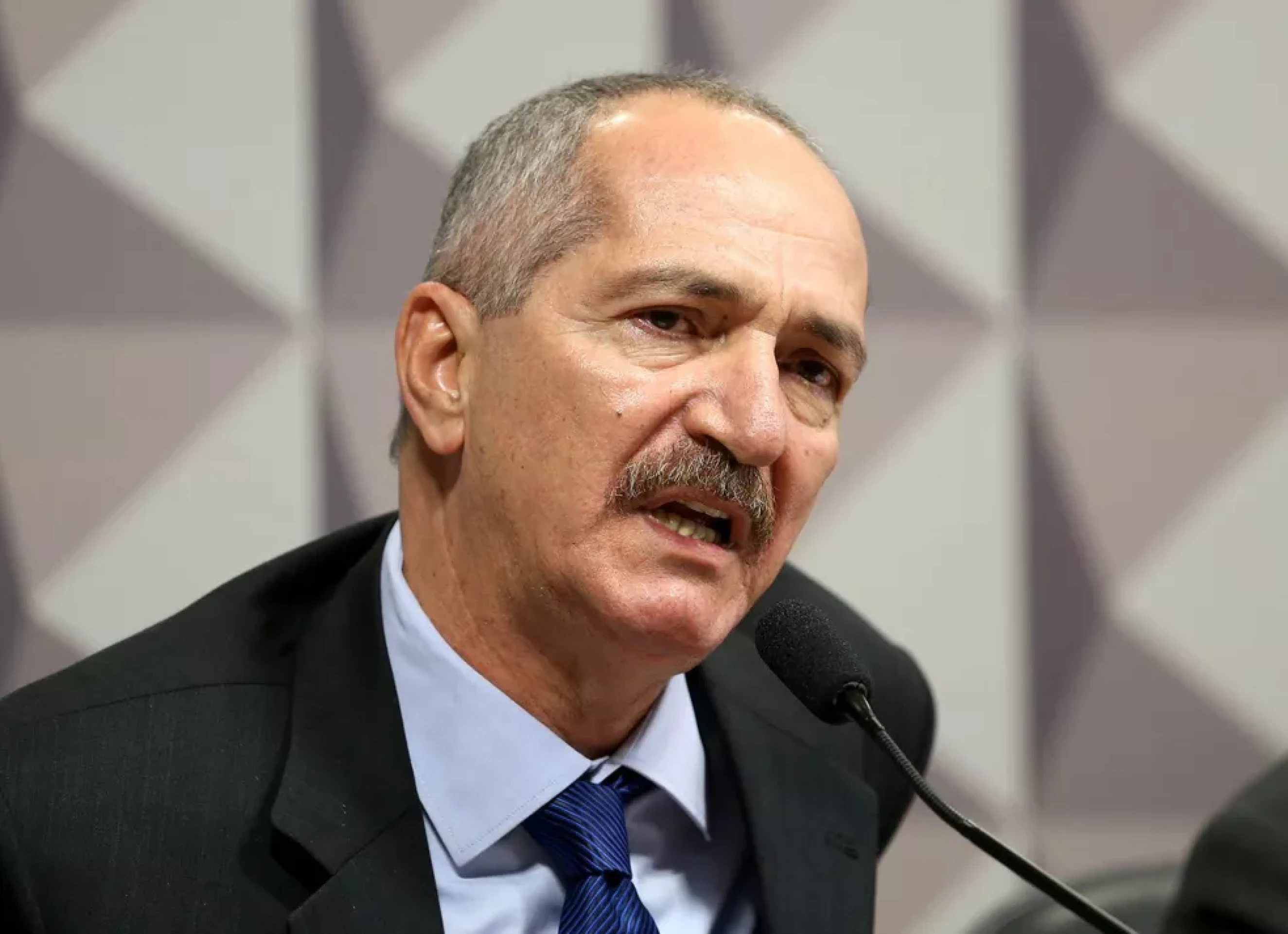 Aldo Rebelo assume coordenação política da campanha de Caiado
