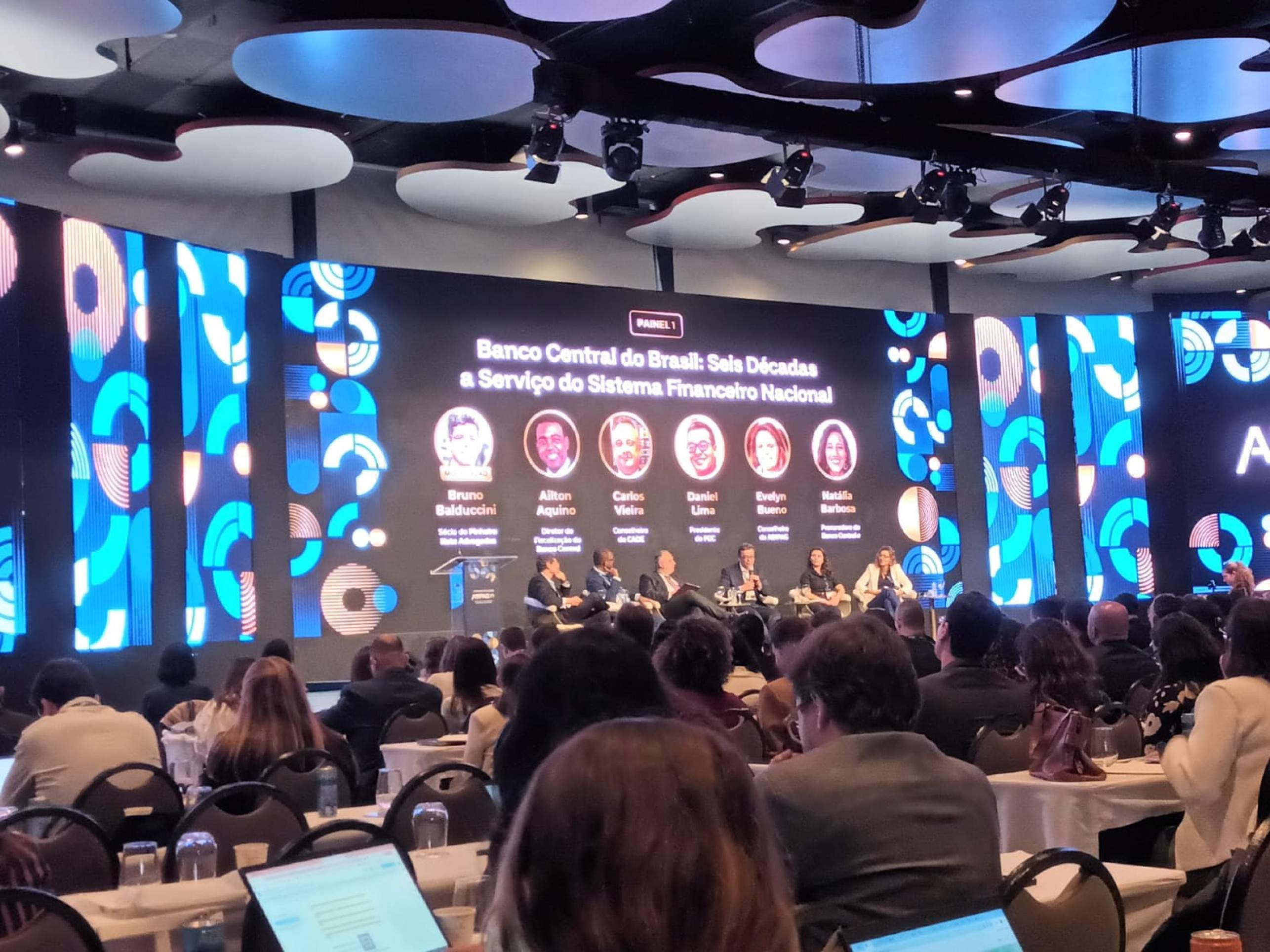 Presidente do FGC se diz pessimista com futuro do mercado financeiro