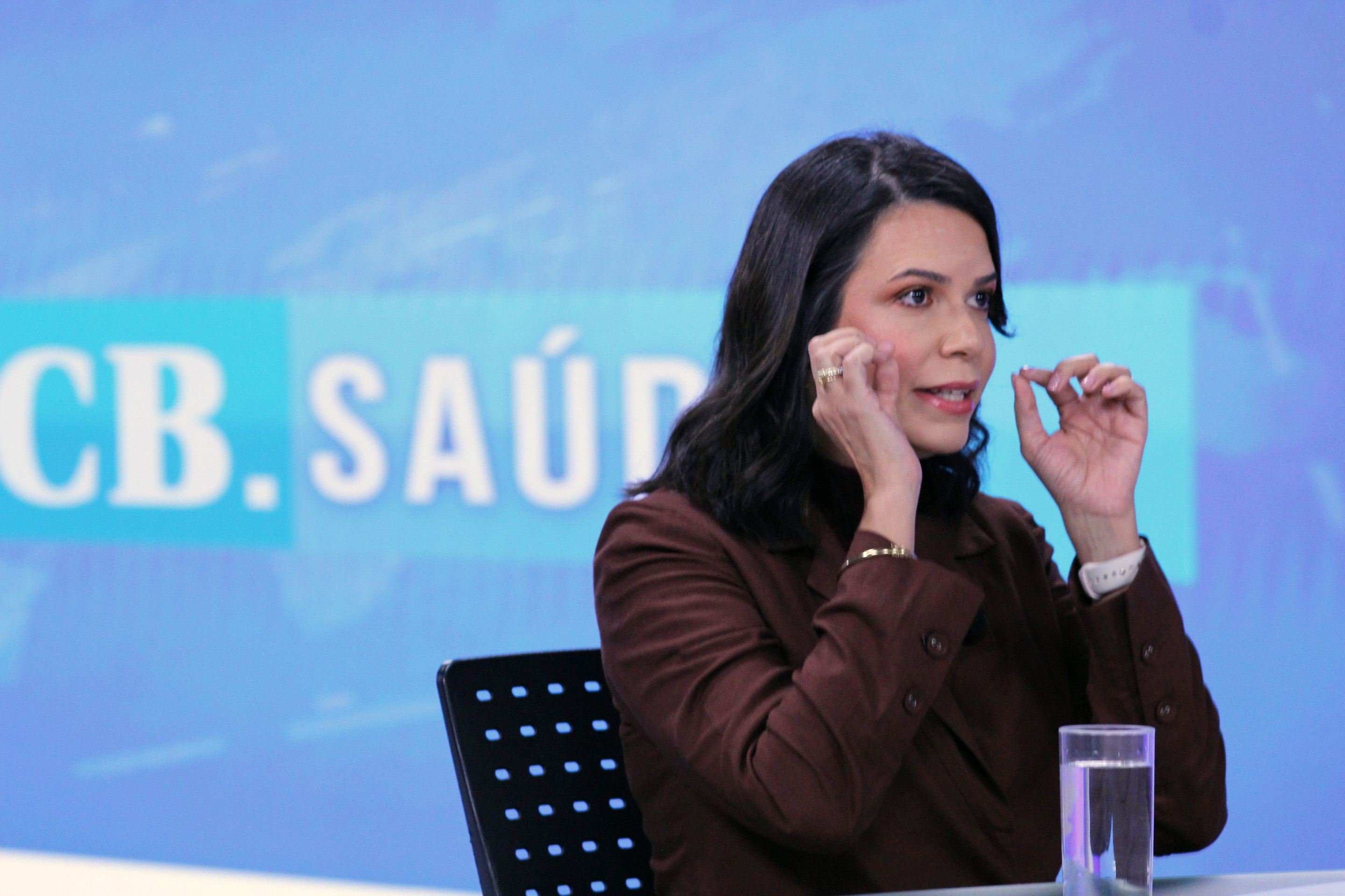 21.05.2026 Davi Pereira CB/DA Press. Tainá Carneiro, médica reumatologista e diretora
social da Sociedade de Reumatologia de Brasília, é a entrevistada do CB.Saúde de hoje. Na bancada: Carmen Souza e Mariana Niederauer
- (crédito: Davi Pereira CB/DA Press) 21.05.2026 Davi Pereira CB/DA Press. Tainá Carneiro, médica reumatologista e diretora
social da Sociedade de Reumatologia de Brasília, é a entrevistada do CB.Saúde de hoje. Na bancada: Carmen Souza e Mariana Niederauer
- (crédito: Davi Pereira CB/DA Press)