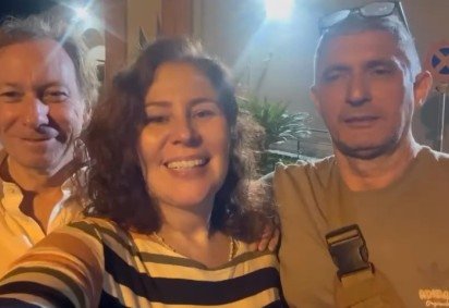 Pieremilio Sammarco, Zambelli e o marido Aginaldo. Ex-deputada postou vídeos na redes já em liberdade -  (crédito: Instagram/Coronel Aginaldo) -Pieremilio Sammarco, Zambelli e o marido Aginaldo. Ex-deputada postou vídeos na redes já em liberdade -  (crédito: Instagram/Coronel Aginaldo)