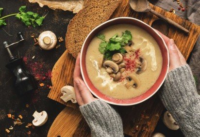 Sopa de cogumelo (Imagem: Yulia Gust | Shutterstock) -  (crédito: EdiCase) -Sopa de cogumelo (Imagem: Yulia Gust | Shutterstock) -  (crédito: EdiCase)