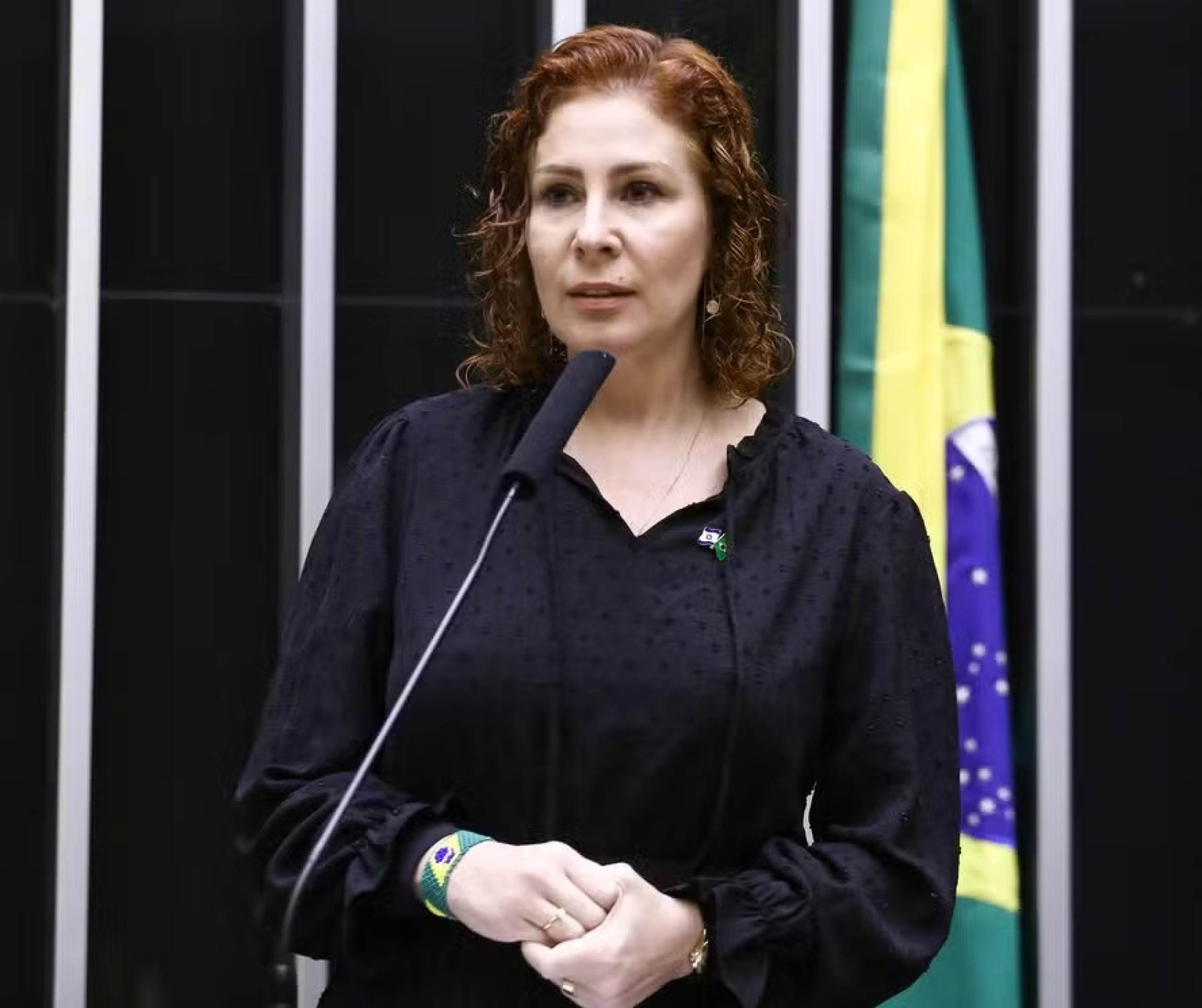 A decisão da Itália sobre Carla Zambelli 