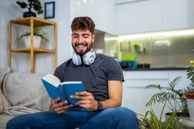 Viagens intensas, dilemas humanos e confrontos inesquecíveis marcam essas leituras repletas de imaginação (Imagem: adriaticfoto | Shutterstock) - (crédito: EdiCase) Viagens intensas, dilemas humanos e confrontos inesquecíveis marcam essas leituras repletas de imaginação (Imagem: adriaticfoto | Shutterstock) - (crédito: EdiCase)