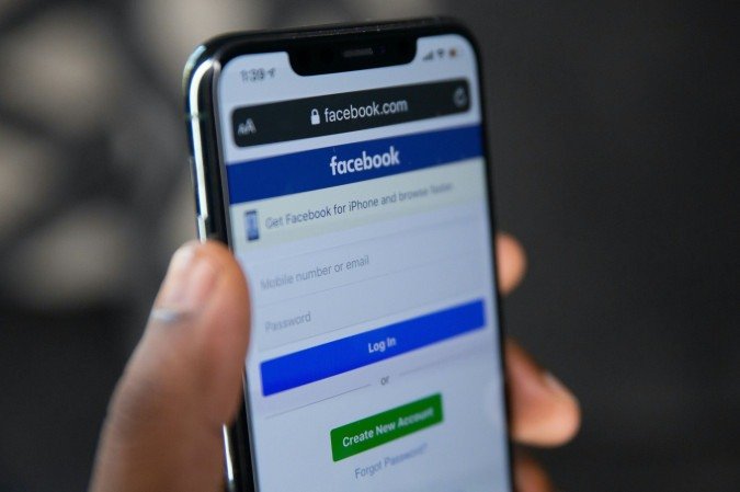 As vítimas eram atraídas em redes de compra e venda. Uma delas, o Marketplace do Facebook - (crédito: Solen Feyissa Unsplash) As vítimas eram atraídas em redes de compra e venda. Uma delas, o Marketplace do Facebook - (crédito: Solen Feyissa Unsplash)