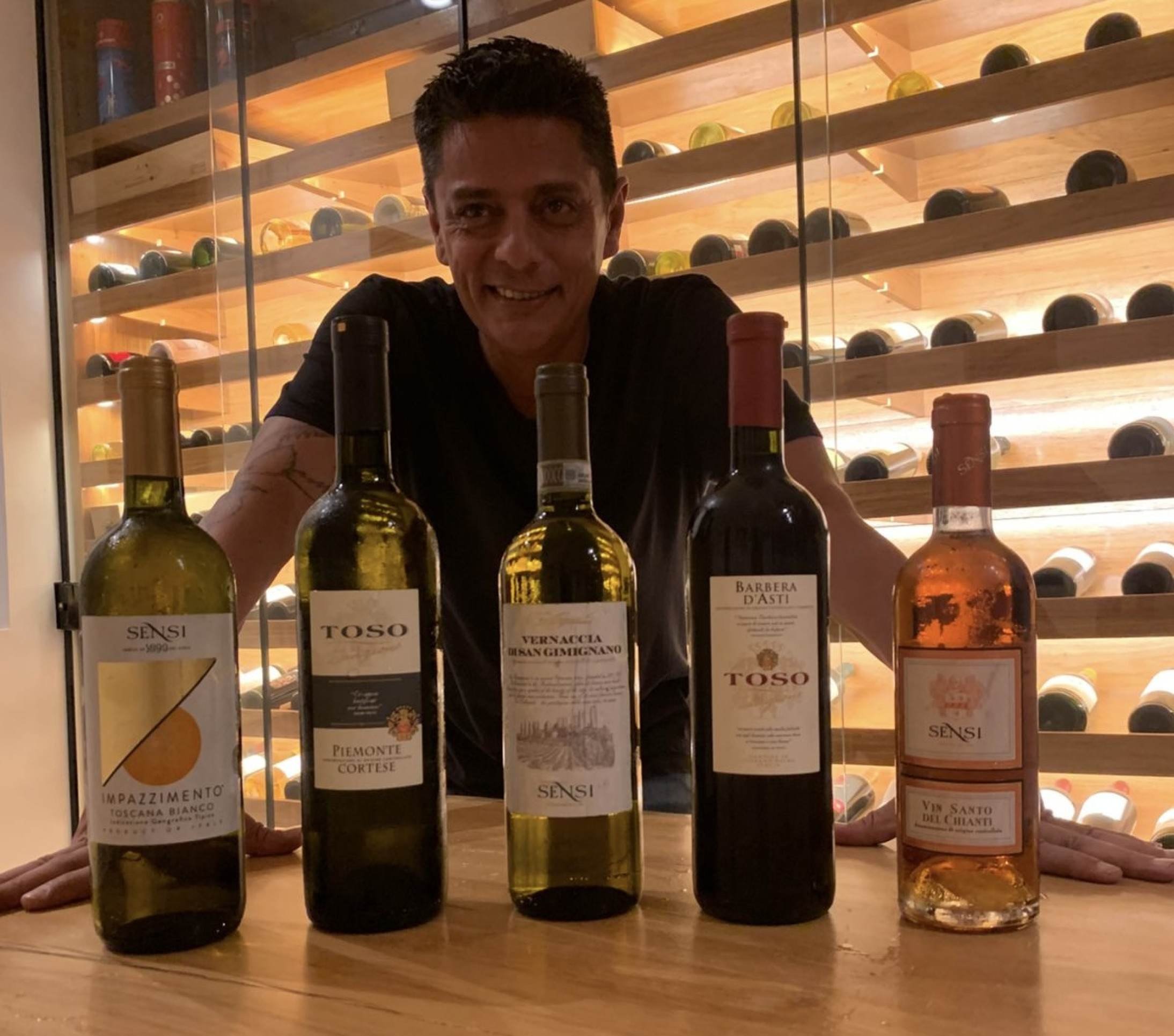 Sommelier Sony indica o certo tipo de vinho para diversas opções gastronômicas 