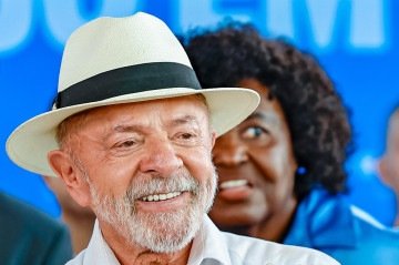 A decisão pelo tratamento ocorreu após a retirada de uma lesão basocelular realizada em 24 de abril deste ano -  (crédito:  Ricardo Stuckert / PR)