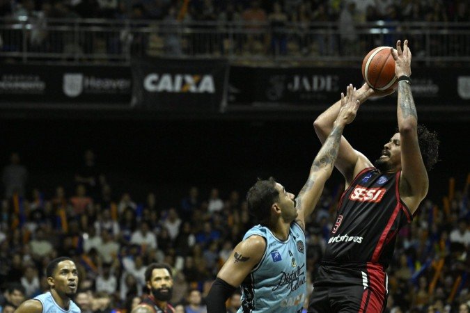 Paulichi, com 19 pontos, de Lucas Dias, com 30, foram os destaques da partida - (crédito: Carlos Vieira CB/DA Press) Paulichi, com 19 pontos, de Lucas Dias, com 30, foram os destaques da partida - (crédito: Carlos Vieira CB/DA Press)