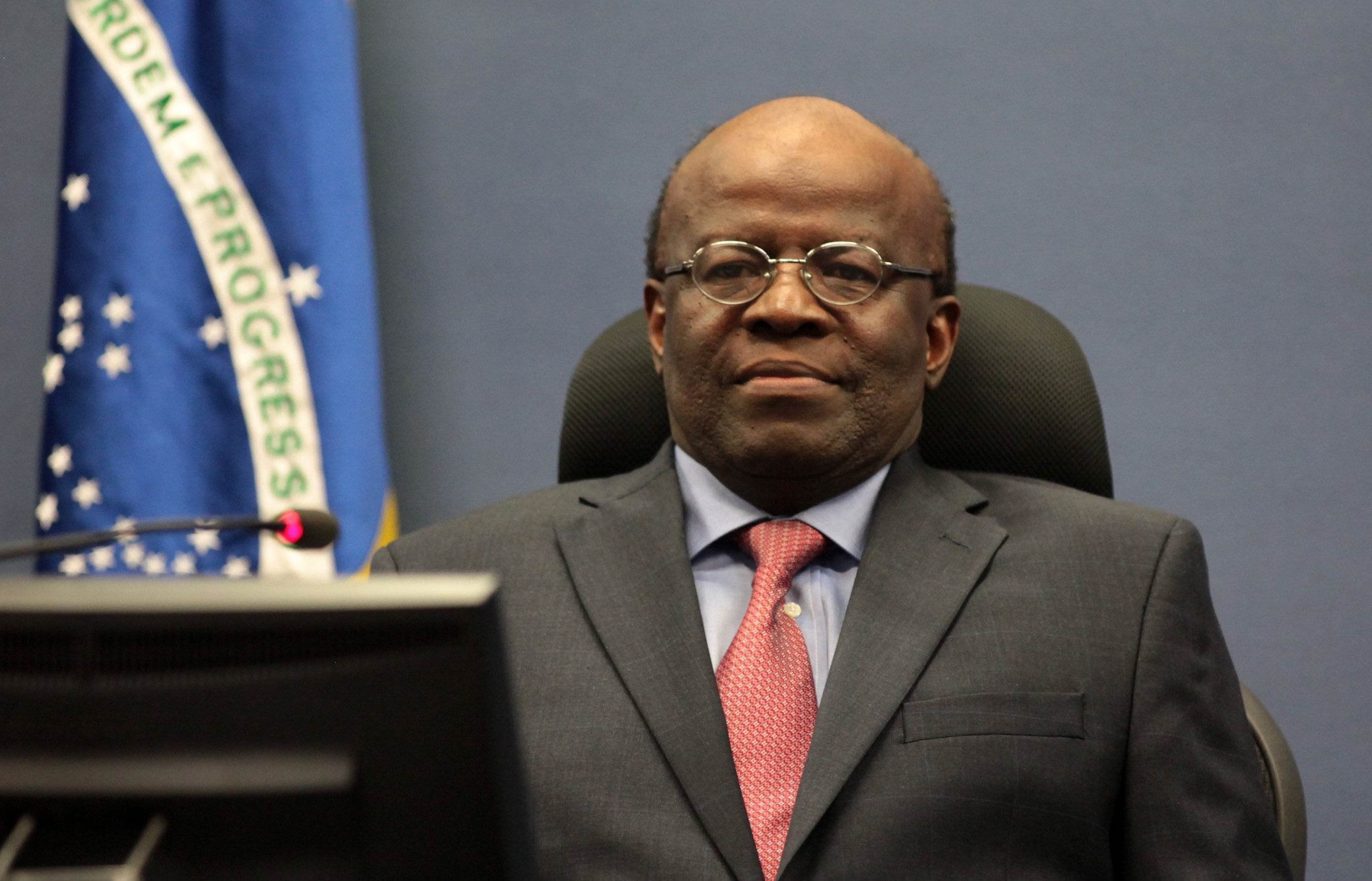 Joaquim Barbosa se apresenta ao eleitorado