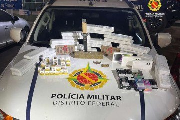 Na vistoria, os policiais localizaram maconha e Tirzepatida (substância conhecida como Mounjaro) -  (crédito: Polícia Militar do Distrito Federal/Divulgação)