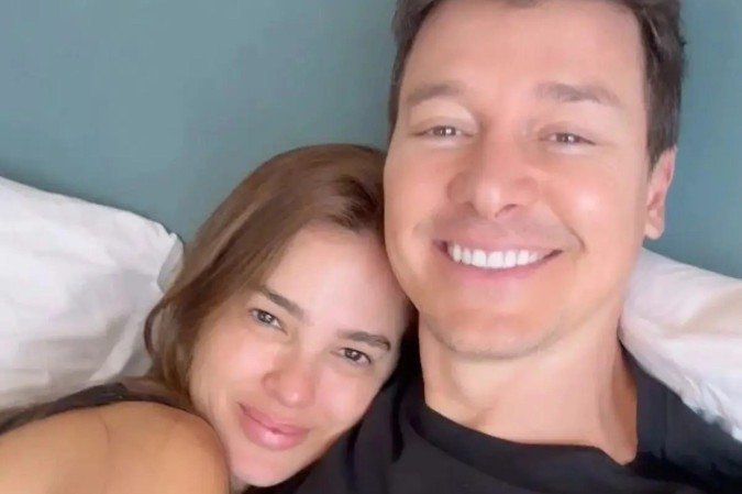 Rodrigo Faro e Vera Viel revelam detalhe inédito de como se conheceram há quase 30 anos - (crédito: Observatorio dos Famosos) Rodrigo Faro e Vera Viel revelam detalhe inédito de como se conheceram há quase 30 anos - (crédito: Observatorio dos Famosos)