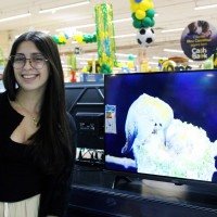 Giovana Botelho vai reunir parentes e amigos para assistir ao primeiro jogo do Brasil na nova televisão -  (crédito:  Davi Pereira CB/DA Press)