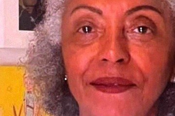 Lourdes Teodoro é homenageada na coletânea de poemas
a ser lançada
no Beirute - (crédito: Arquivo Pessoal ) Lourdes Teodoro é homenageada na coletânea de poemas
a ser lançada
no Beirute - (crédito: Arquivo Pessoal )