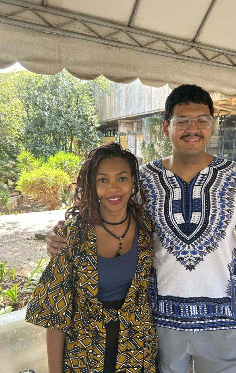 Norma Diana, 42 anos, coordenadora do N&uacute;cleo de estudos afro-brasileiros da Universidade de Bras&iacute;lia (UnB) e Jo&atilde;o Pedro Sales, 23 anos, estudante de letras japon&ecirc;s