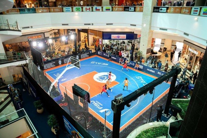 Pátio Brasil Shopping foi palco de outras competições de basquete 3x3 e amplia leque de eventos esportivos - (crédito: Telmo Ximenes) Pátio Brasil Shopping foi palco de outras competições de basquete 3x3 e amplia leque de eventos esportivos - (crédito: Telmo Ximenes)