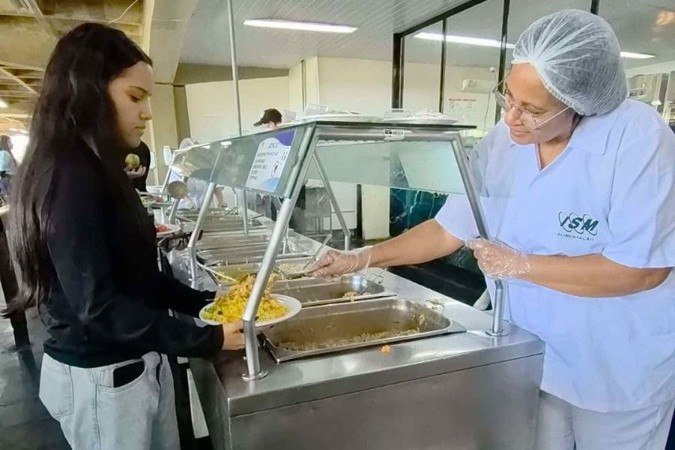 Comidas típicas africanas sendo servidas no restaurante universitário da Universidade de Brasília (UnB)  -  (crédito: Divulgação/UnB)