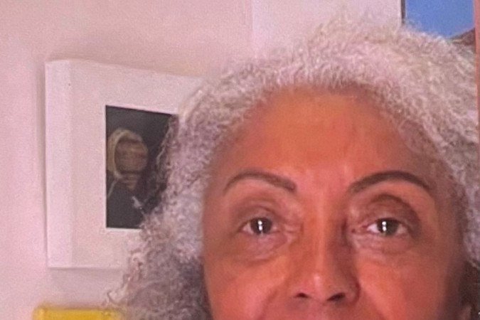 Poeta e professora Lourdes Teodoro: homenagem em forma de poesia 