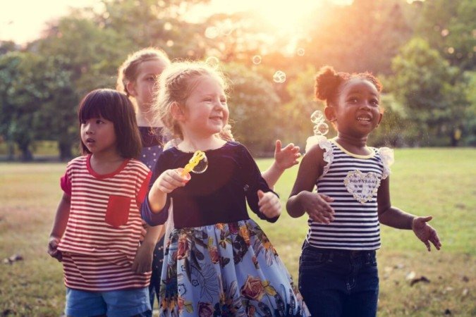 Semana Mundial do Brincar retorna com programação que reforça o brincar livre como ferramenta de desenvolvimento e inclusão (Imagem: Rawpixel.com | Shutterstock)
- (crédito: EdiCase) Semana Mundial do Brincar retorna com programação que reforça o brincar livre como ferramenta de desenvolvimento e inclusão (Imagem: Rawpixel.com | Shutterstock)
- (crédito: EdiCase)