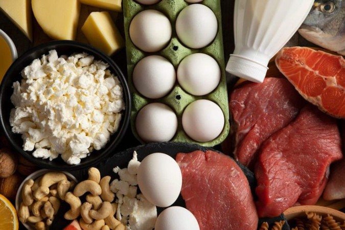 Especialistas apontam que a melhor forma de consumir proteína é com alimentação do dia a dia: ovos, leite, iogurte, queijo, feijão, lentilha, grão-de-bico, carnes, frango, peixe e soja - (crédito: Freepik) Especialistas apontam que a melhor forma de consumir proteína é com alimentação do dia a dia: ovos, leite, iogurte, queijo, feijão, lentilha, grão-de-bico, carnes, frango, peixe e soja - (crédito: Freepik)
