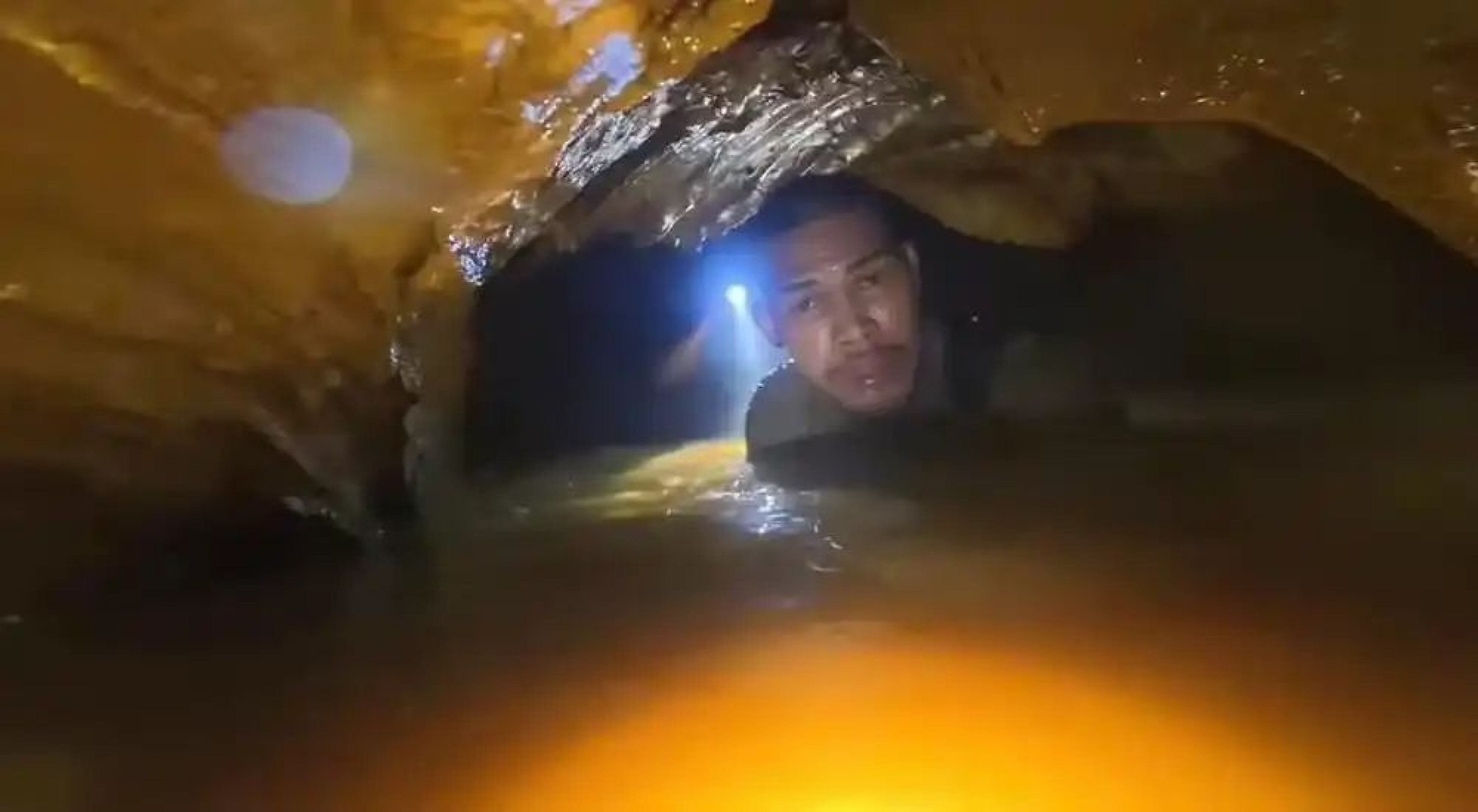 Sete pessoas estão presas em caverna no Laos há cinco dias