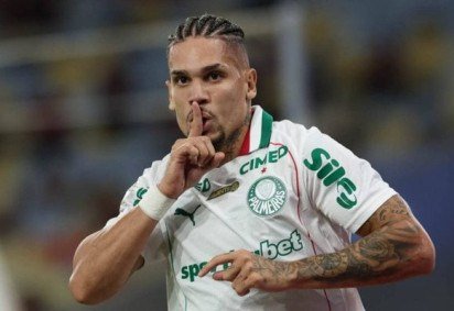 Paulinho estufou a rede no triunfo do Palmeiras sobre o Flamengo -  (crédito: Foto: Cesar Greco/Palmeiras) -Paulinho estufou a rede no triunfo do Palmeiras sobre o Flamengo -  (crédito: Foto: Cesar Greco/Palmeiras)