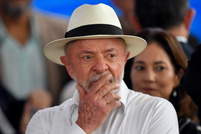 O carcinoma basocelular (CBC) que acomete o presidente é o tipo de câncer de pele mais comum. A doença se origina nas células basais da epiderme e é causado principalmente pela exposição acumulada aos raios ultravioleta. - (crédito: Daniel RAMALHO / AFP) O carcinoma basocelular (CBC) que acomete o presidente é o tipo de câncer de pele mais comum. A doença se origina nas células basais da epiderme e é causado principalmente pela exposição acumulada aos raios ultravioleta. - (crédito: Daniel RAMALHO / AFP)