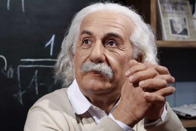 Albert Einstein também conquistou fama mundial com suas reflexões sobre religião, política e educação (Imagem: Harmony Video Production | Shutterstock)
- (crédito: EdiCase) Albert Einstein também conquistou fama mundial com suas reflexões sobre religião, política e educação (Imagem: Harmony Video Production | Shutterstock)
- (crédito: EdiCase)