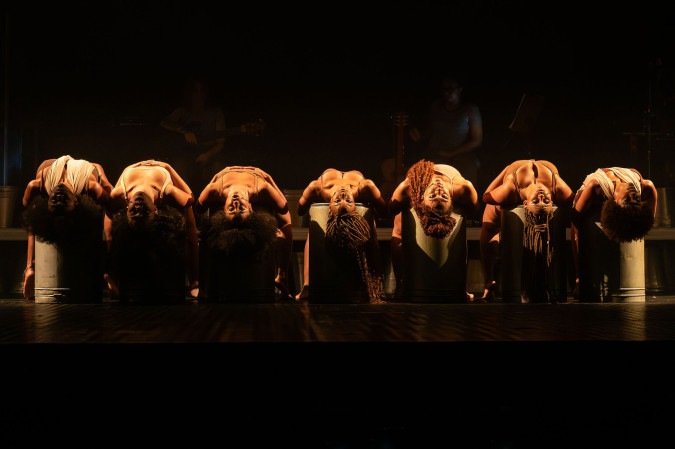 Elza
Direção: Duda Maia. Com Janamô, Josy.Anne, Júlia Sanchez, Julia Tizumba, Sara Chaves, Sara Hana e Naruna Costa. Hoje, às 20h, amanhã, às 16h e às 20h, e domingo, às 19h, na Caixa Cultural (SBS Q. 4, Lotes ¾). Ingressos: R$ 30 e R$ 15 (meia), na bilheteriacultural.com.br. Não recomendado para menores de 14 anos.