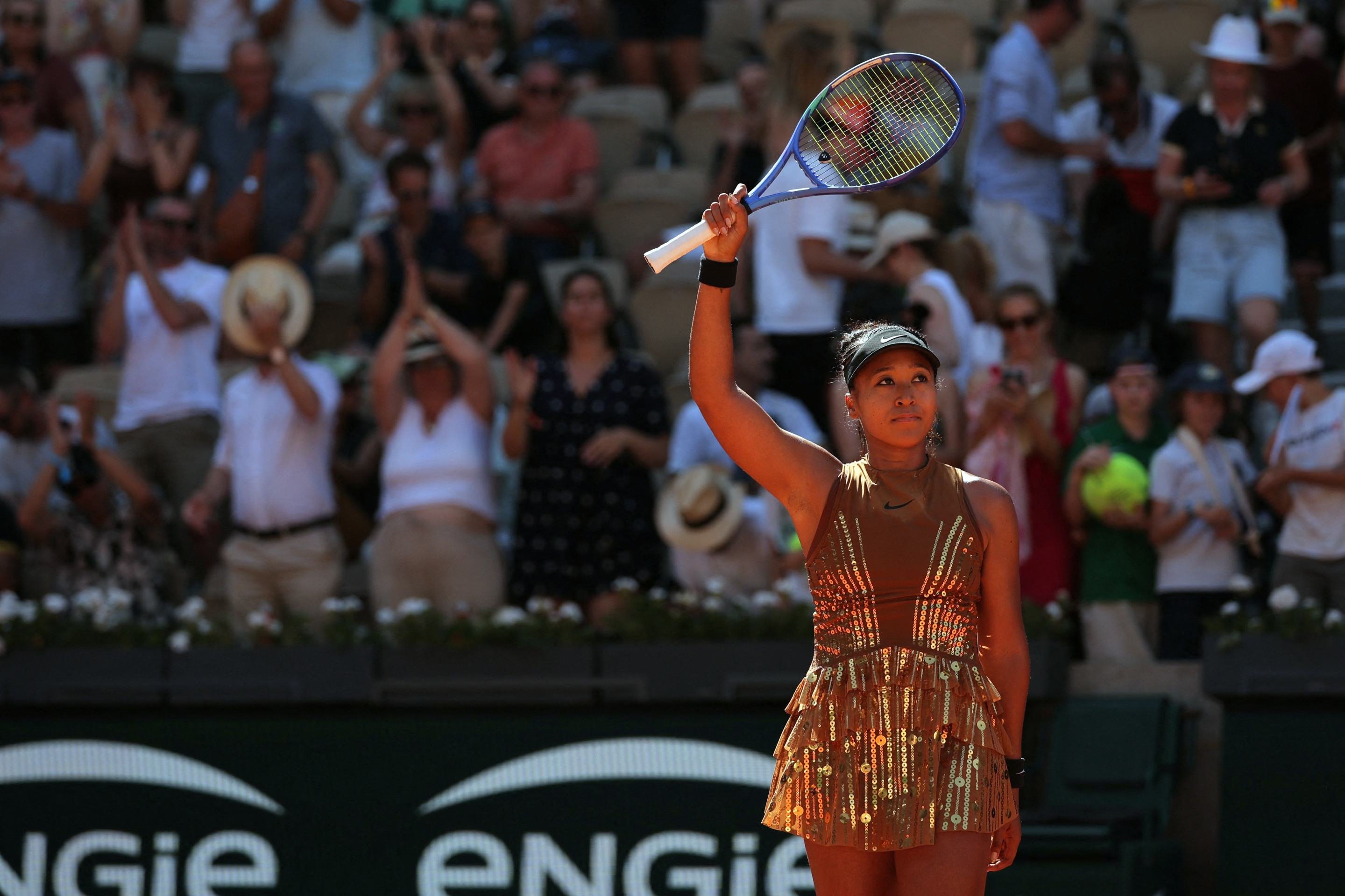 Naomi Osaka transforma Roland Garros em vitrine de moda e estilo