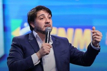‘Só eu aguento a bronca’, diz Renan Santos, sobre apanhar de petistas e bolsonaristas -  (crédito: Foto: Bartholomeu Ferreira da Cruz/ Agência CNM)