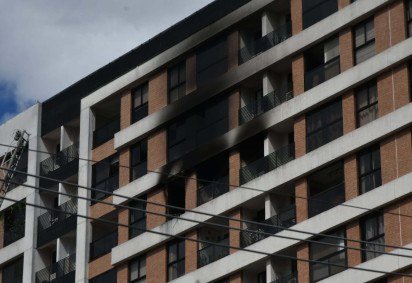 Fumaça se espalhou para outras unidades do edifício -  (crédito: Ed Alves/CB)