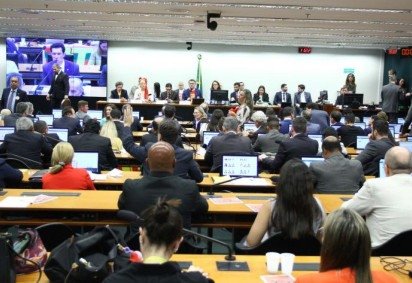 Dos 38 parlamentares que participaram da votação, nenhum integra a bancada do Distrito Federal -  (crédito: Reprodução/Câmara dos Deputados) -Dos 38 parlamentares que participaram da votação, nenhum integra a bancada do Distrito Federal -  (crédito: Reprodução/Câmara dos Deputados)