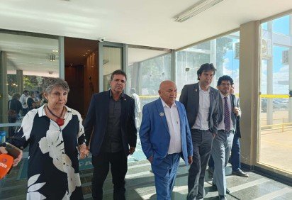 Deputados se reuniram com ministro da Fazenda, Dario Durigan, para tratar da situação do BRB -  (crédito: Ana Carolina Alves/CB/D.A Press)