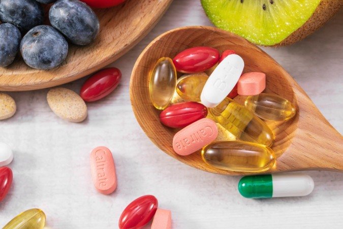 Pesquisadores da Universidade da Califórnia alertam para uma revisão crítica dos níveis de vitamina B12 - (crédito: Reprodução/Freepik) Pesquisadores da Universidade da Califórnia alertam para uma revisão crítica dos níveis de vitamina B12 - (crédito: Reprodução/Freepik)