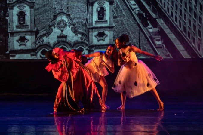 Musical Capiba, pelas ruas eu vou, no Teatro Poupex