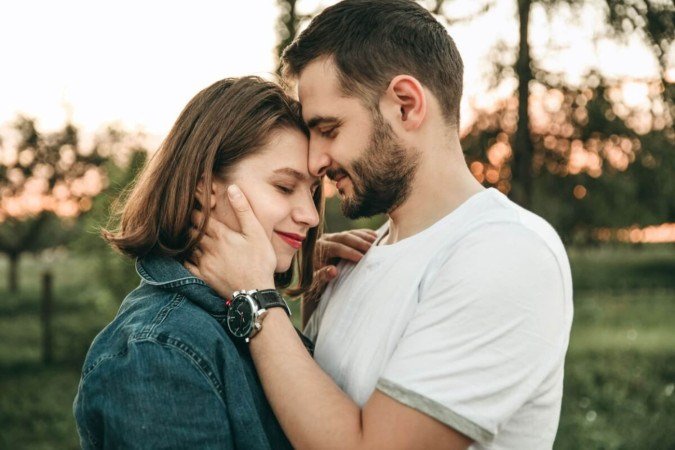 As simpatias são aliadas para quem deseja viver um novo romance e fortalecer as conexões amorosas (Imagem: LL_studio | Shutterstock) - (crédito: EdiCase) As simpatias são aliadas para quem deseja viver um novo romance e fortalecer as conexões amorosas (Imagem: LL_studio | Shutterstock) - (crédito: EdiCase)