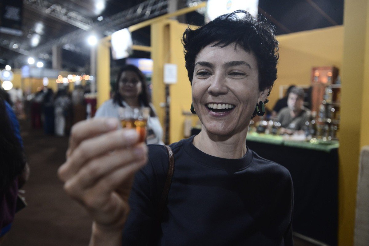 Moradora da Asa Norte, Katia Freitas provou uma novidade: cacha&ccedil;a de jambu