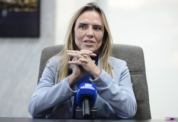 Governadora passou por um procedimento para tratar uma pneumotórax na noite deste sábado (30/5) -  (crédito:  Minervino Junior CB/DA Press. )