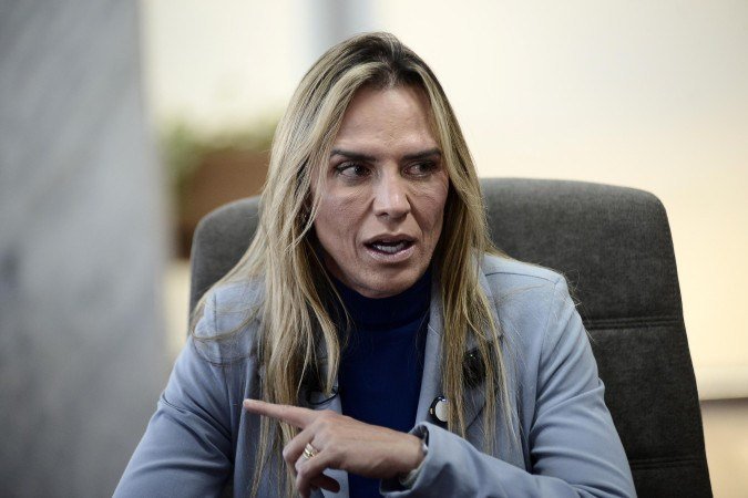 A governadora Celina Leão cobra melhora na qualidade de serviço prestado pela Neoenergia, após troca de comando na concessionária - (crédito: Minervino Junior CB/DA Press. ) A governadora Celina Leão cobra melhora na qualidade de serviço prestado pela Neoenergia, após troca de comando na concessionária - (crédito: Minervino Junior CB/DA Press. )