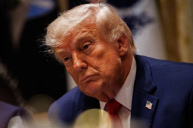 Flávio Bolsonaro se encontrou com Trump na Casa Branca na terça-feira (27/5) - (crédito: Reprodução/Instagram/@FlavioBolsonaro) Flávio Bolsonaro se encontrou com Trump na Casa Branca na terça-feira (27/5) - (crédito: Reprodução/Instagram/@FlavioBolsonaro)