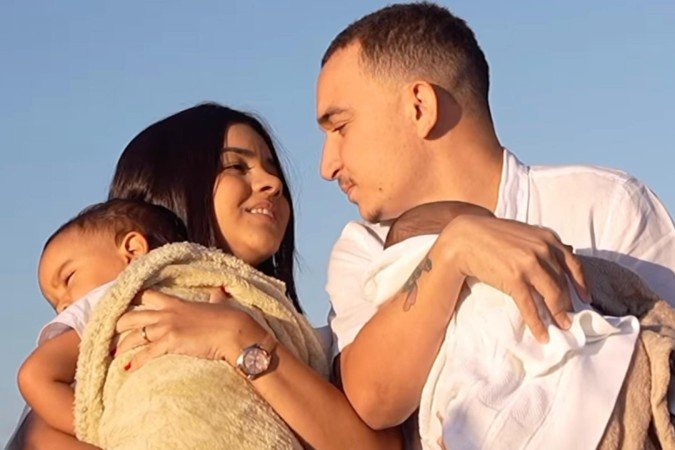 Crise? Esposa de João Gomes embarca em viagem sem os filhos e expõe motivo - (crédito: Reprodução/Instagram) Crise? Esposa de João Gomes embarca em viagem sem os filhos e expõe motivo - (crédito: Reprodução/Instagram)