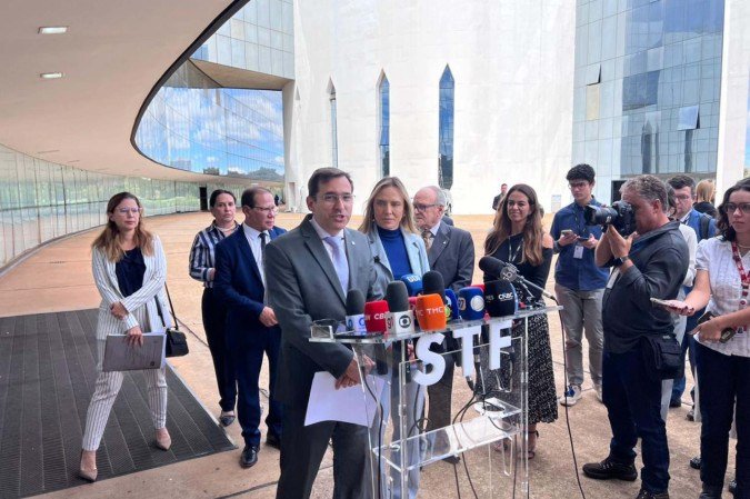 Celina e Nelson de Souza fecharam acordo com STF e governo federal para salvar o BRB - (crédito: Vanilson Oliveira) Celina e Nelson de Souza fecharam acordo com STF e governo federal para salvar o BRB - (crédito: Vanilson Oliveira)